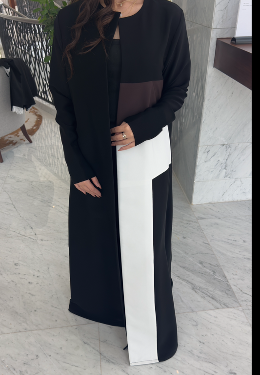 Linear abaya