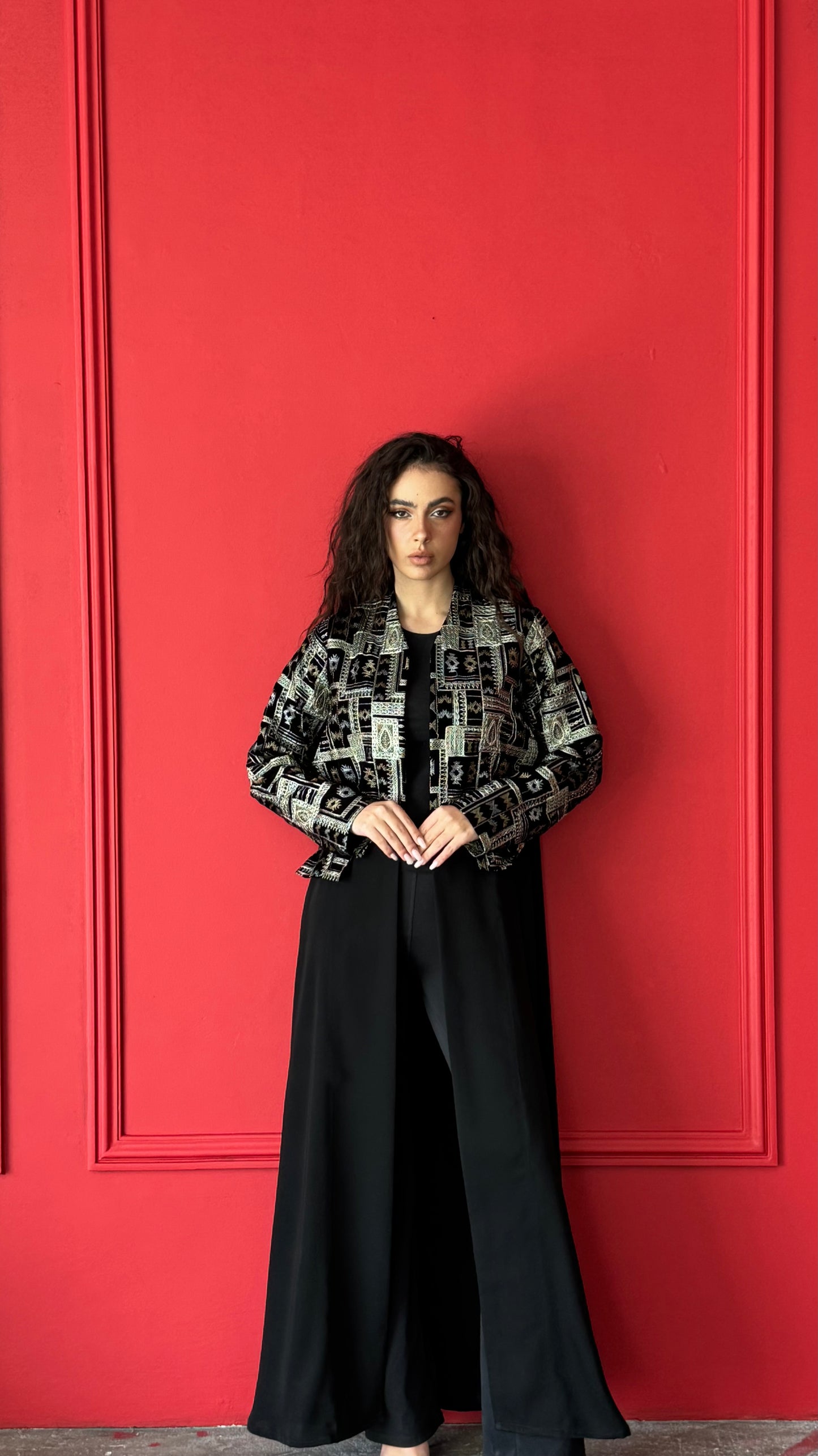 R 1 abaya