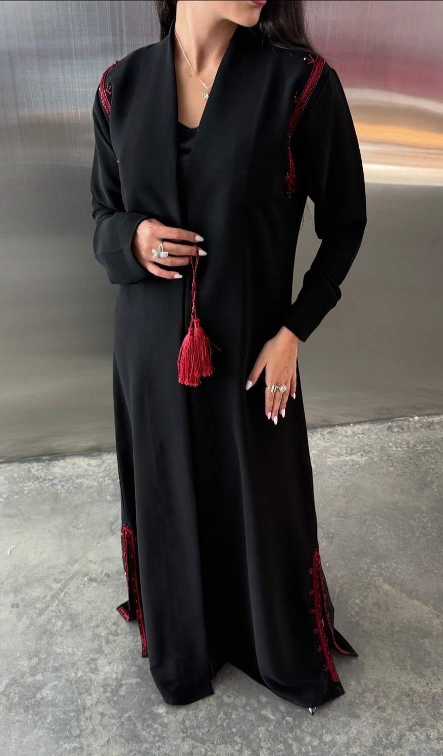 Noir Tassel