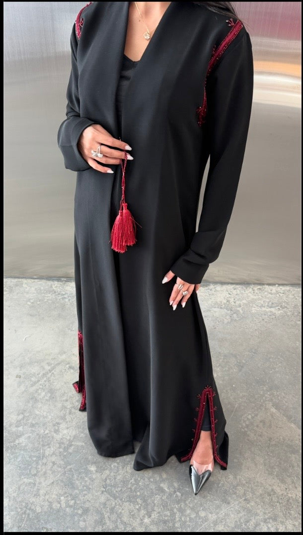Noir Tassel