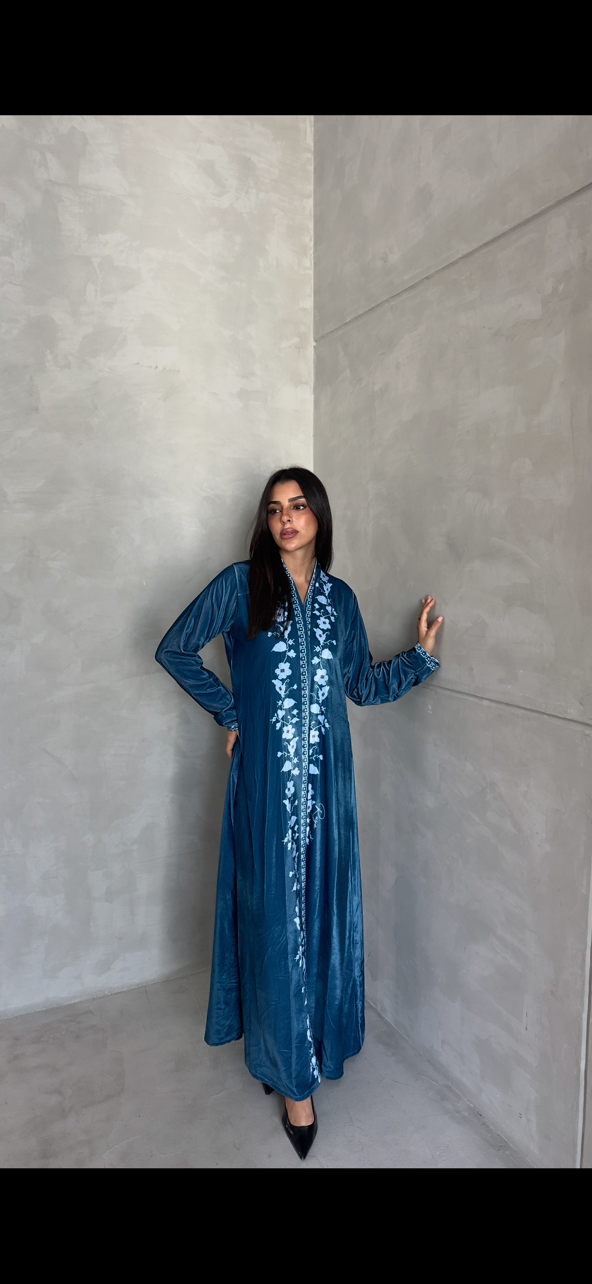 Naya abaya in blue